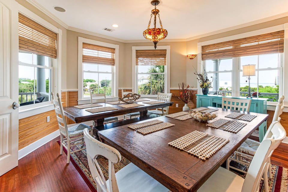 Dining area on the top floor