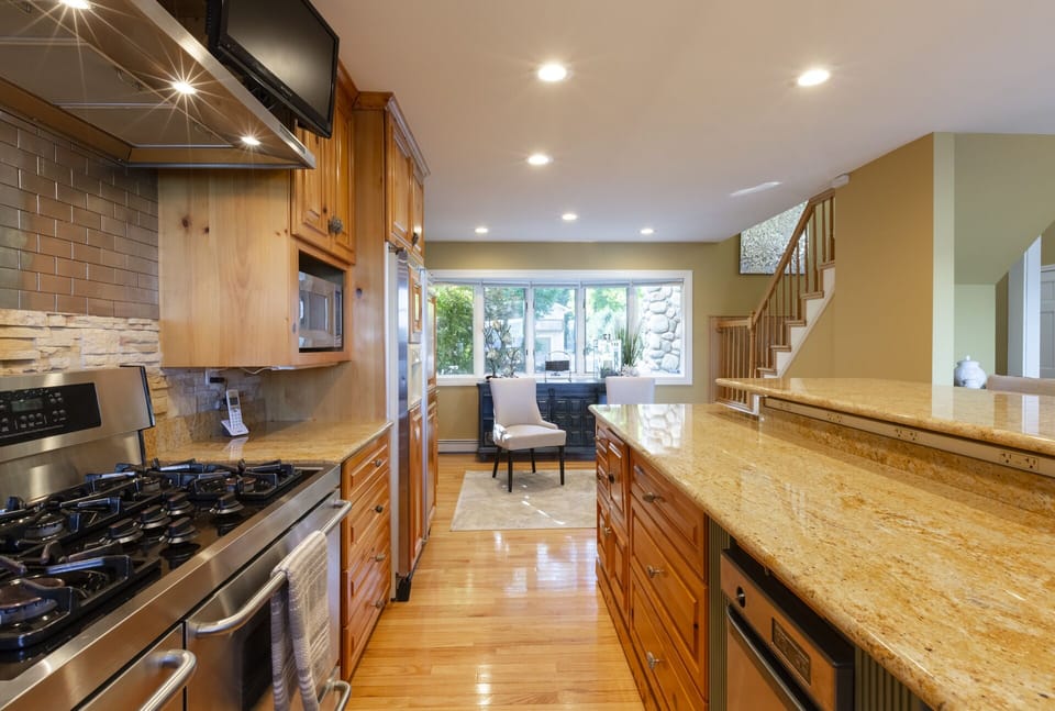 Gourmet Kitchen - Fully Equipped 