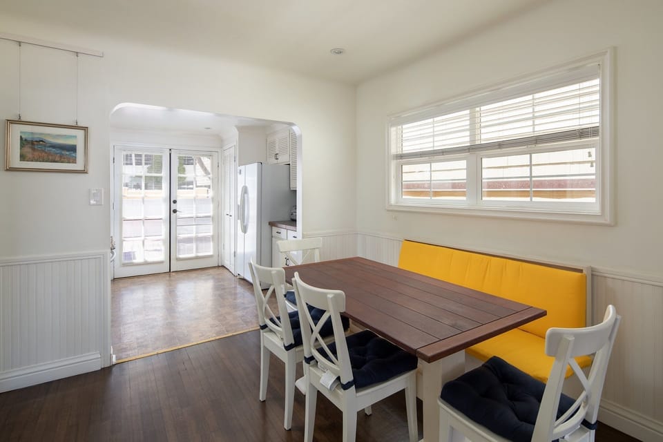 Dining room with seating for 6.