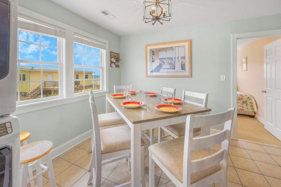 Surf or Sound Realty - 872 - Hook Wine and Sinker - Dining Area -1