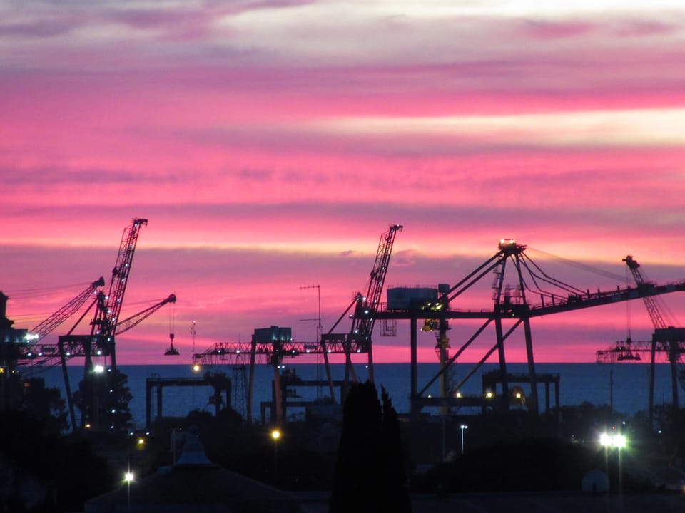 The port in the morning, take by our guest Leisl. 