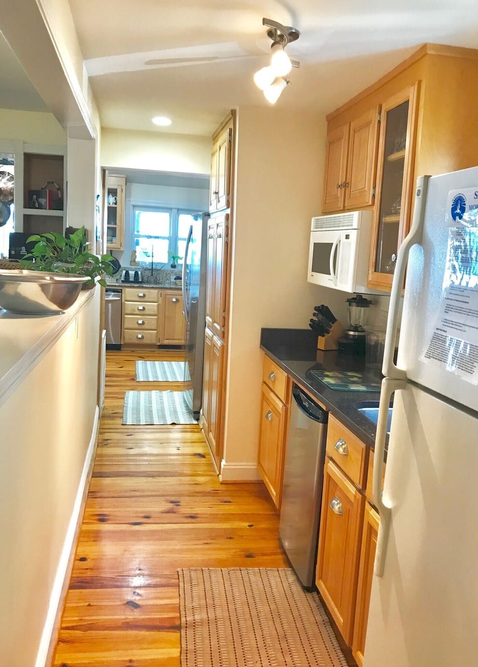 Beverage Kitchen 13ft x 9 ½ ft