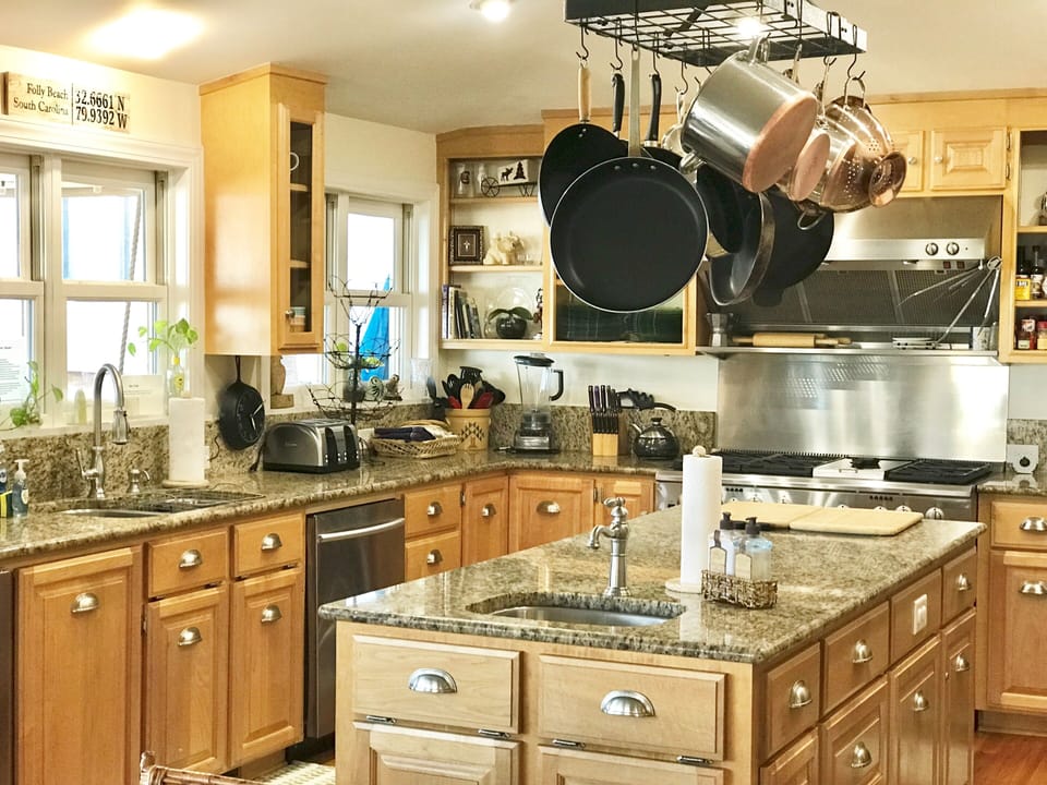 Huge Designer/ Gourmet Kitchen with double oven, 3 dishwashers, & more!