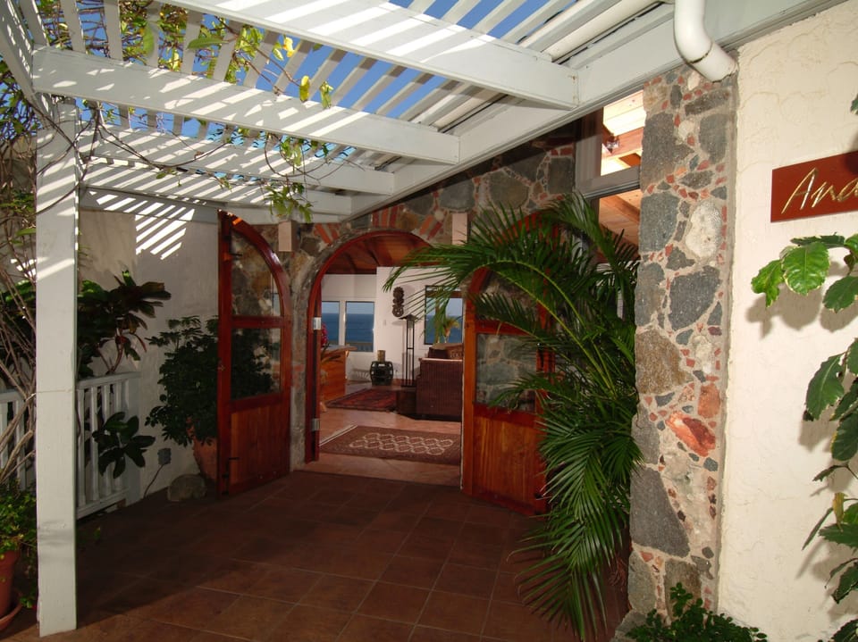 Enter into your home in Paradise, Andante by the Sea. Start Relaxation here!