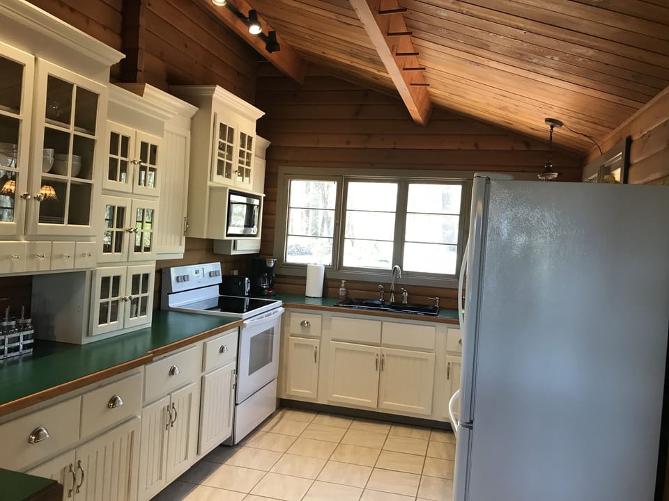 Everything you'll need is in this kitchen!