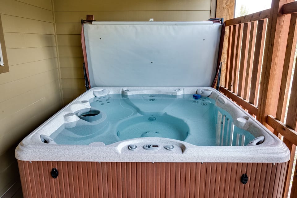 Hot Tub on deck