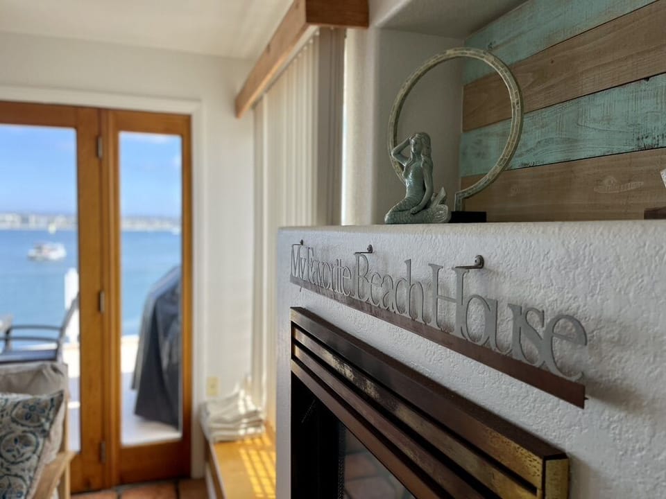 Fun beach decor!