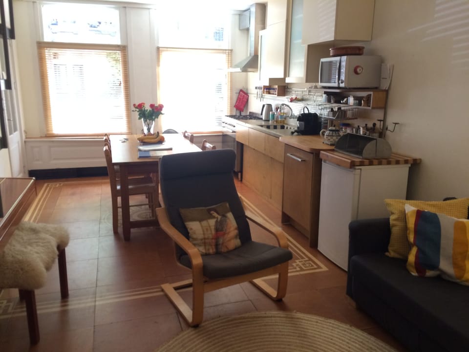 dining, kitchen