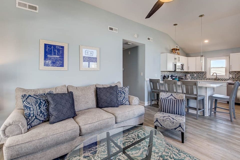Top-Level Great Room with Deck Access