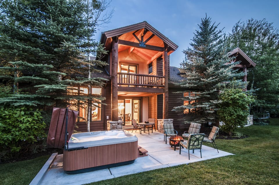 Back Patio with Private Hot Tub