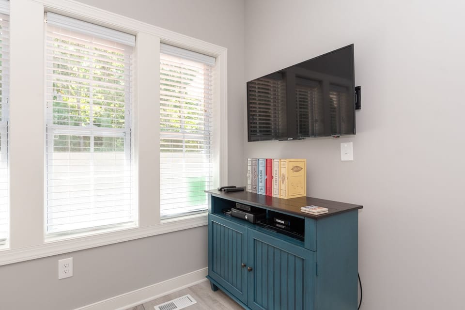 More free entertainment.  Classic board games, UHD blu-ray, Xbox 360, and Wii.  