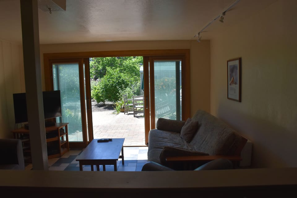 Lounge area and patio door (as seen from kitchen area)