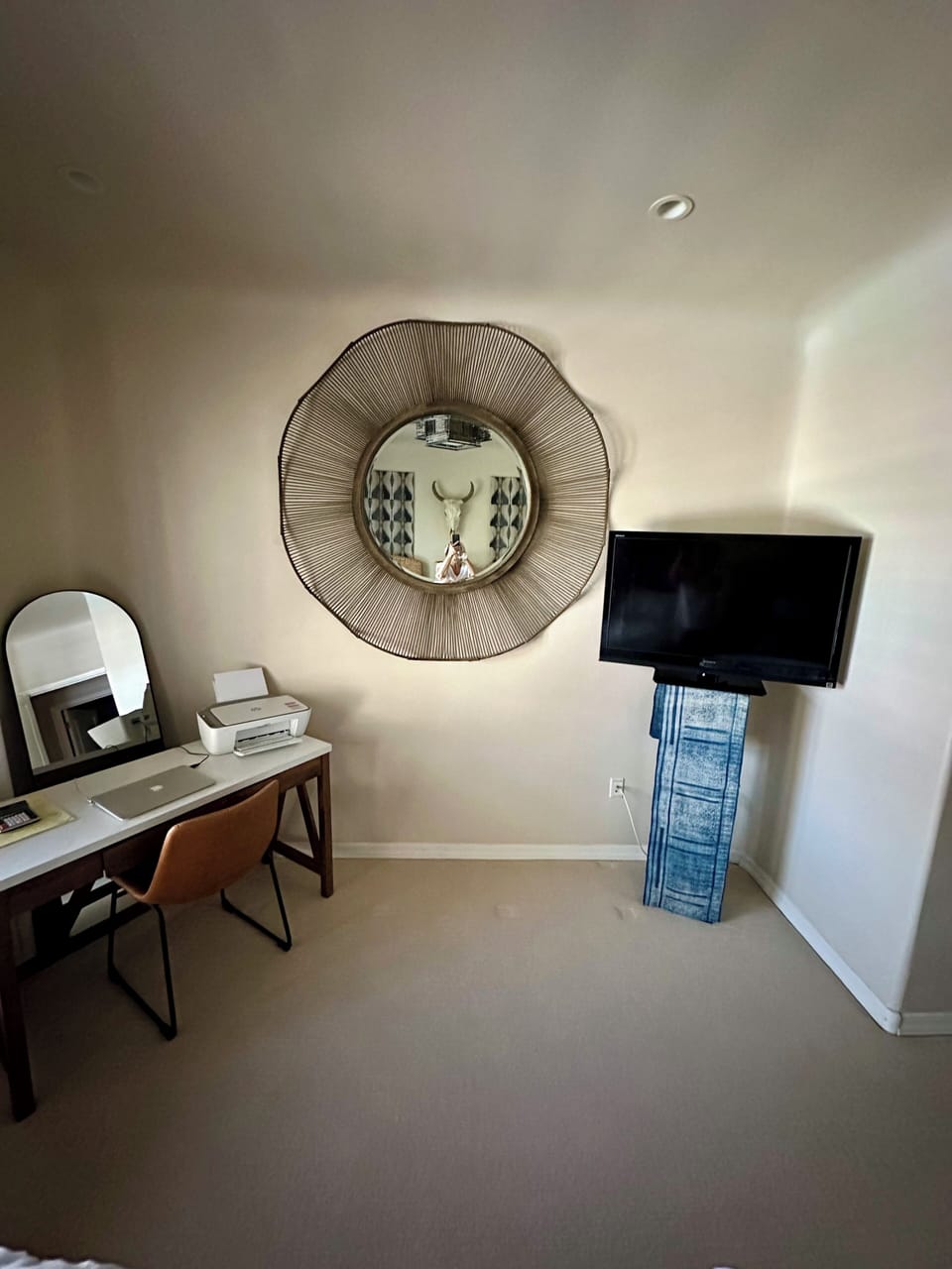 Guest Bedroom 48” TV