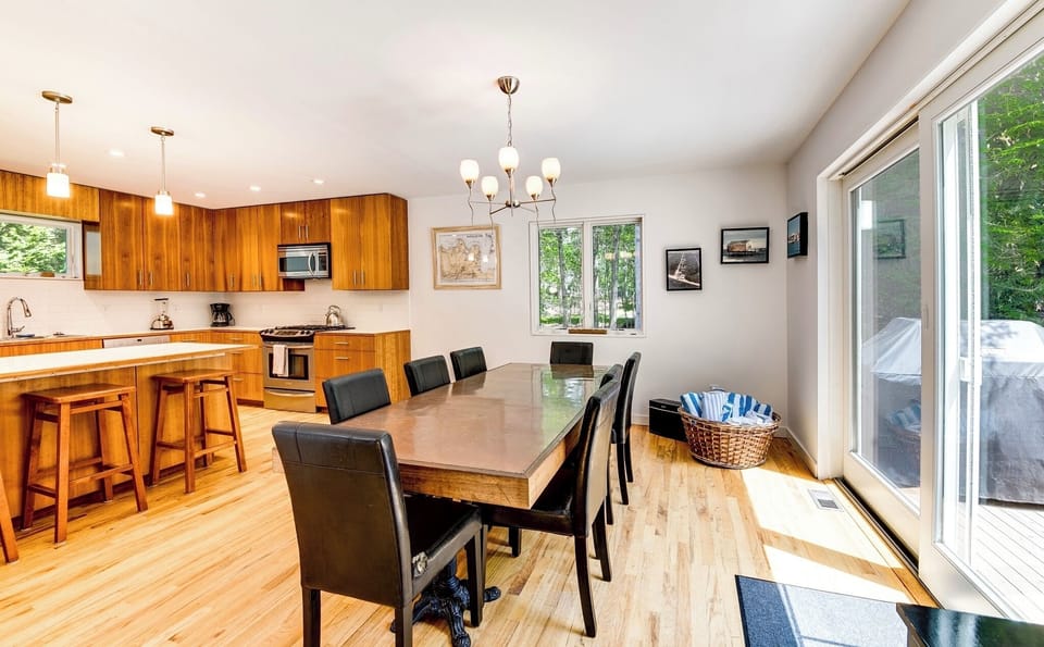 Dining ,kitchen area