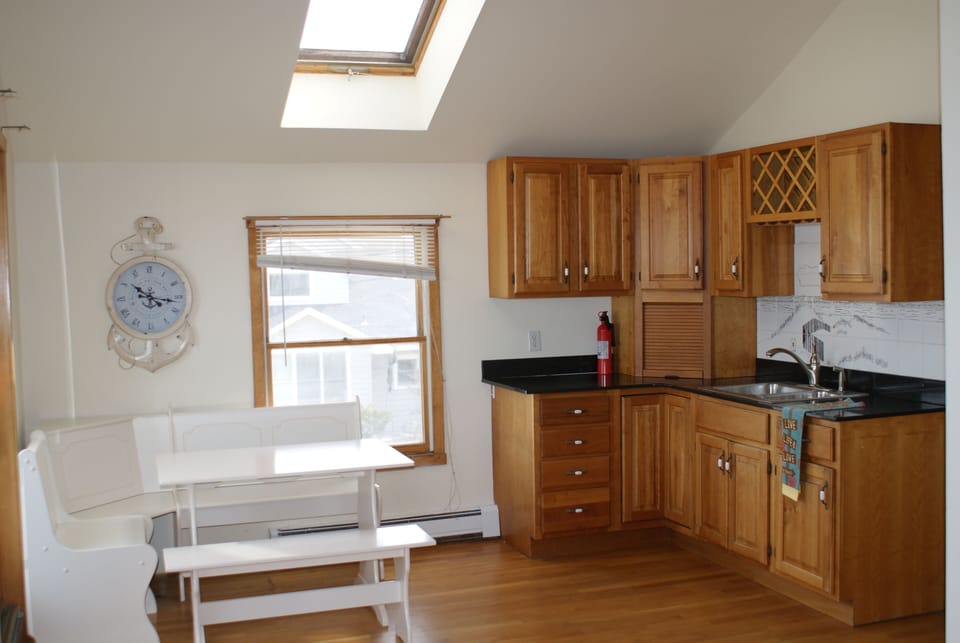 Upper level kitchenette