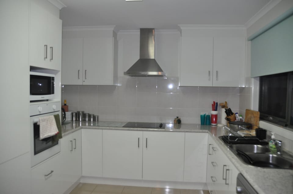 great kitchen with good appliances
