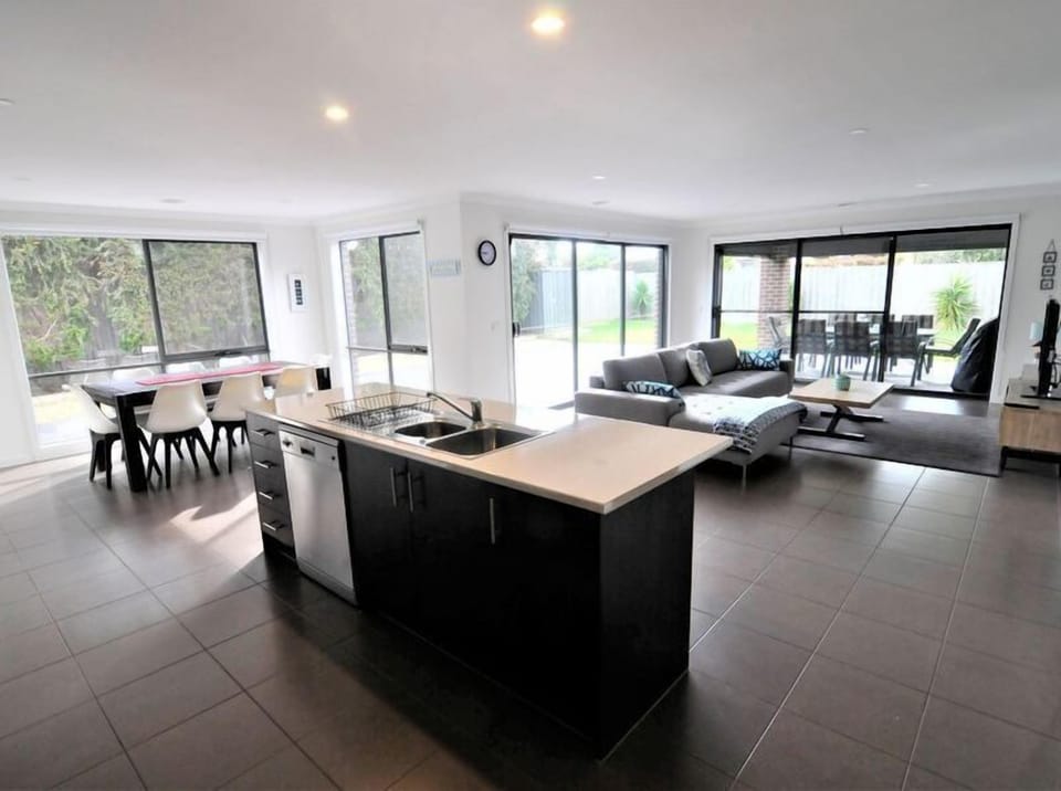 Kitchen, Meals, Family