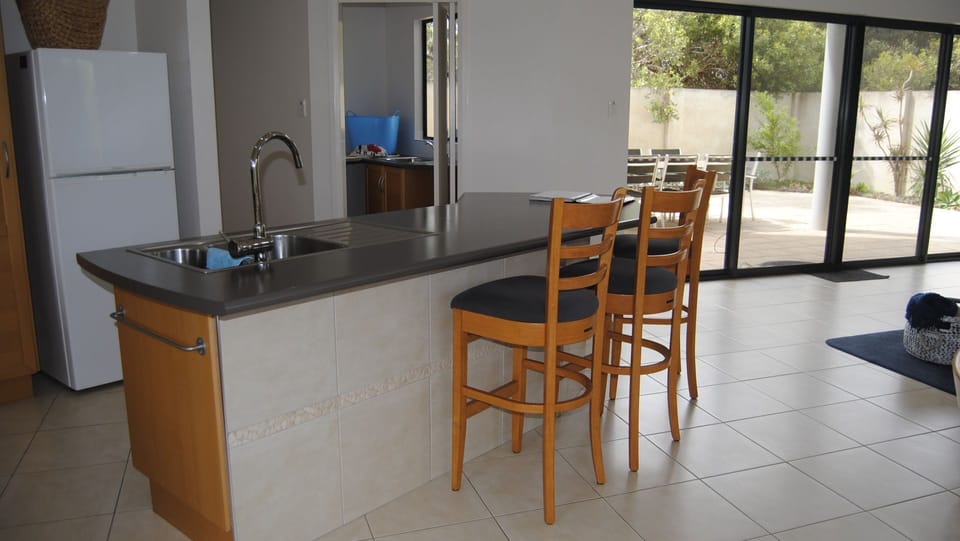 Breakfast Bar