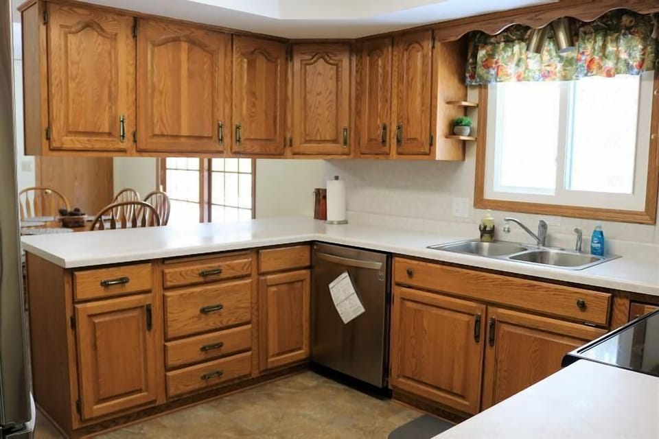 Large kitchen area, lots of counter space.