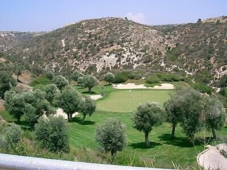 The challenging 7th Green, part of the award winning 18 hole course.