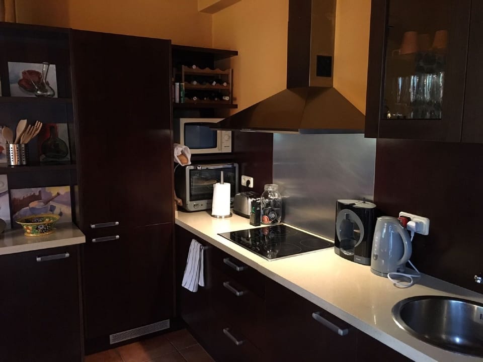 Cocina muy bien equipada con todo 