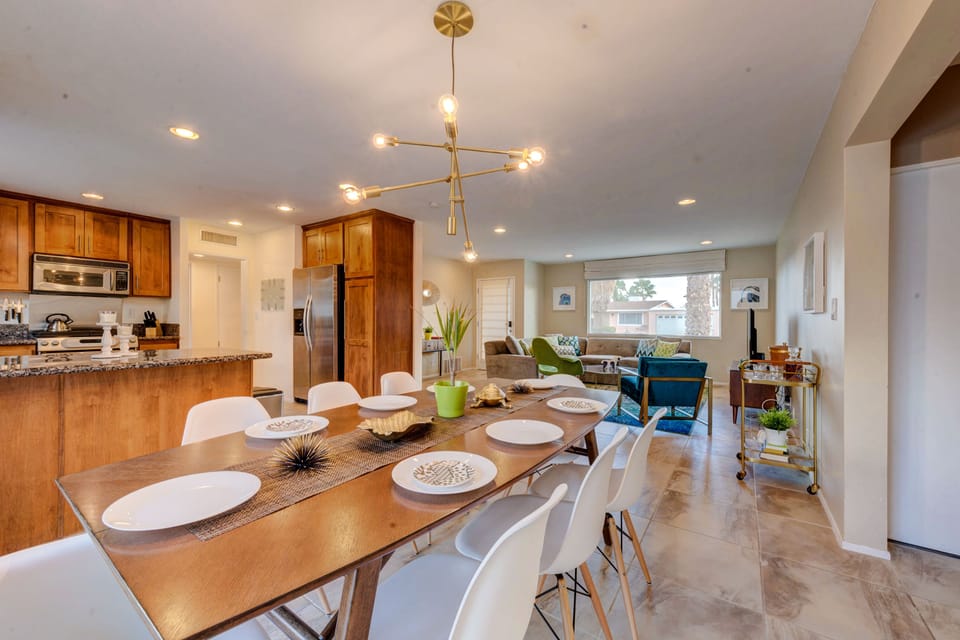 Open Plan living/Dining/Kitchon