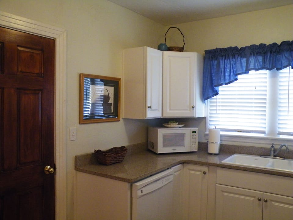 New dishwasher and microwave