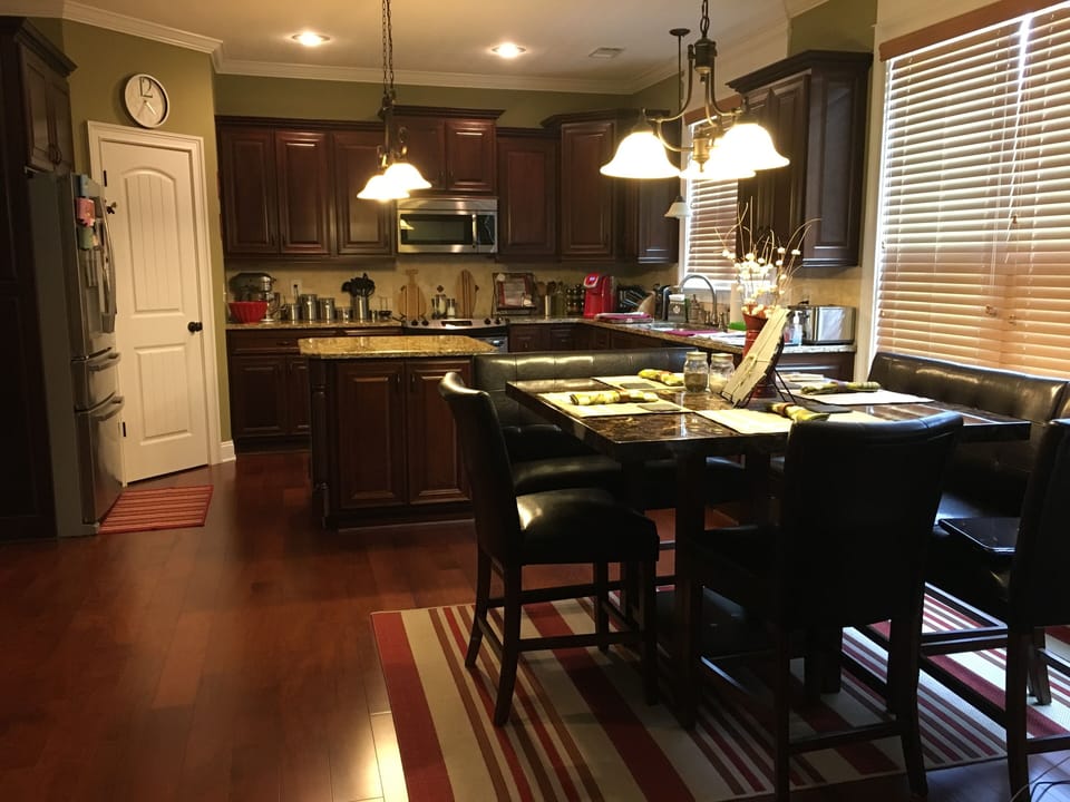 Kitchen and Breakfast Area