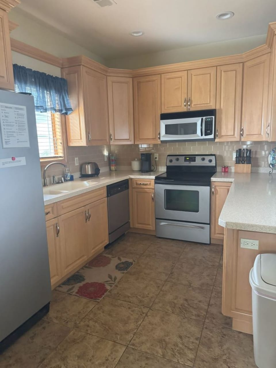 Large modern kitchn