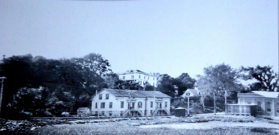 26 Water Street c. 1905 - already 60 years on the River