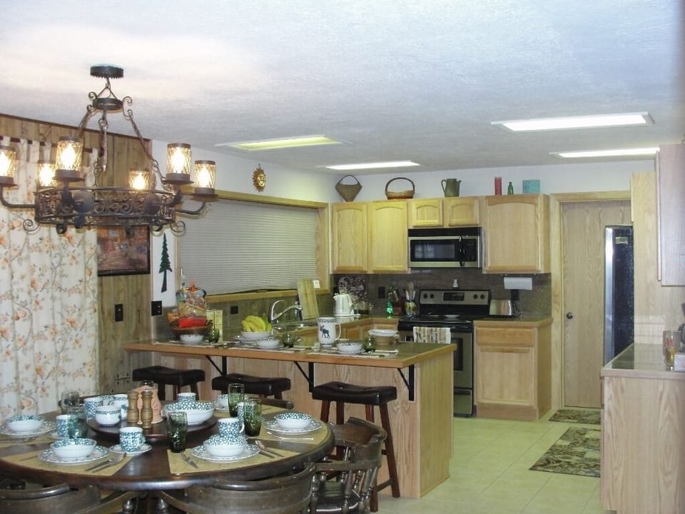 Kitchen/Dining