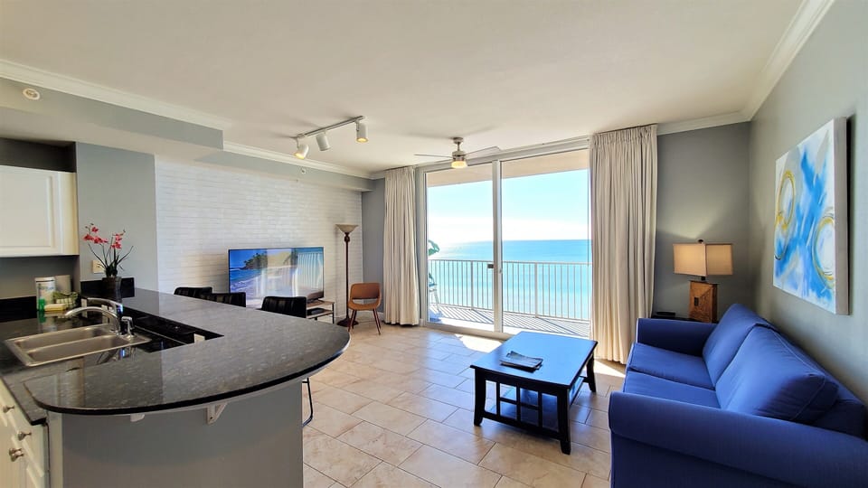 Clean and open floor plan