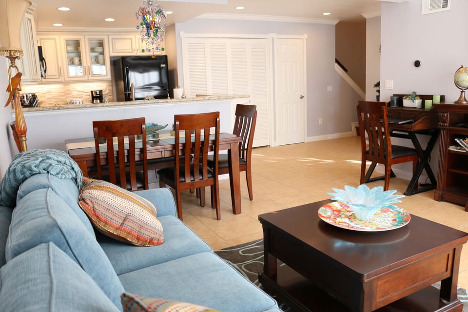 ALL Brand New Furniture with Diming Recess Lighting