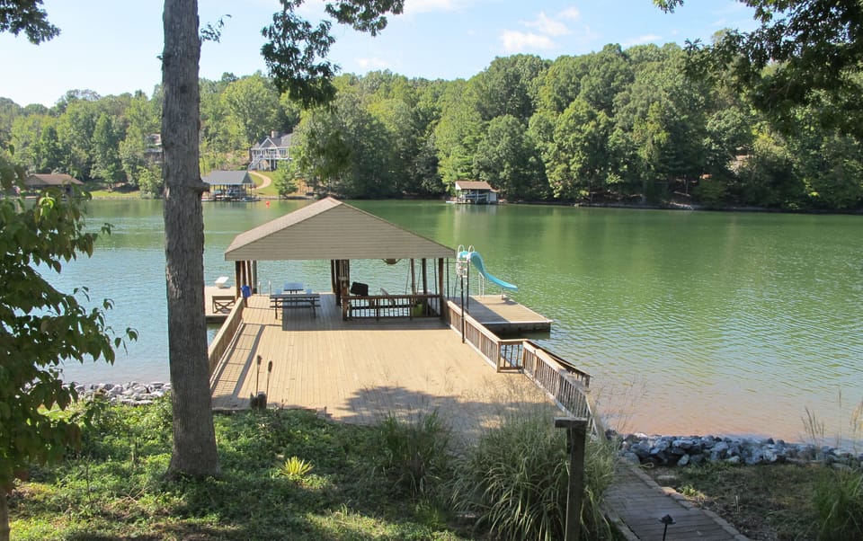 Dock