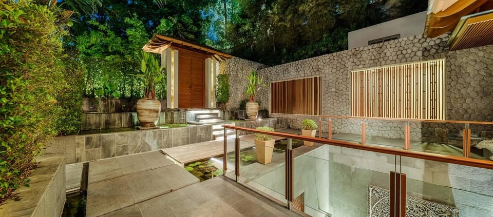 Six-Bedroom Villa in Kamala- 4403