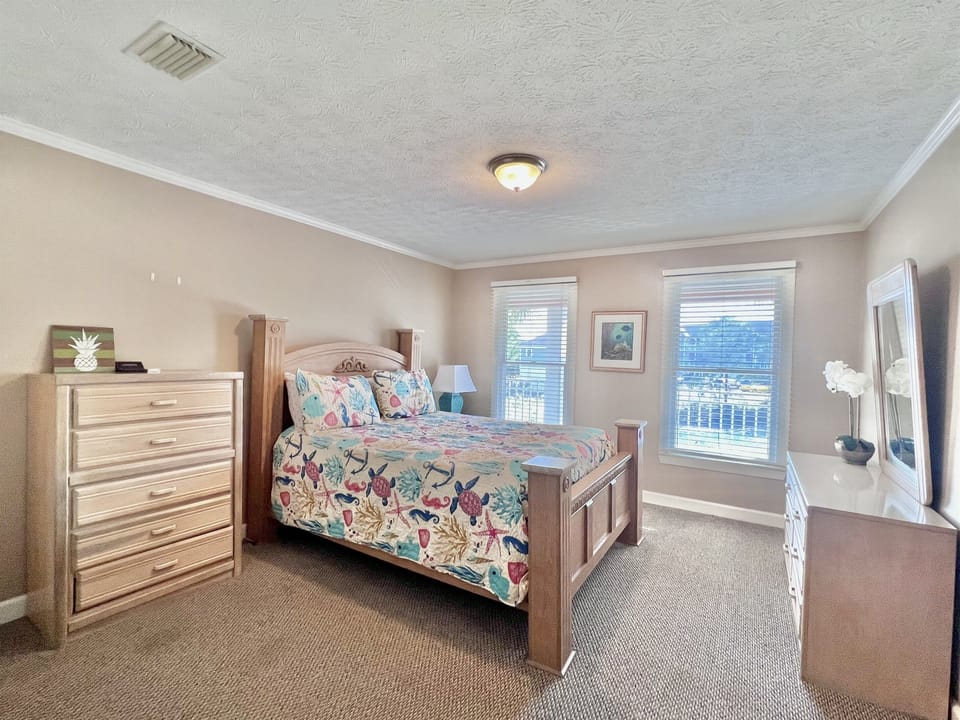 Roomy Bedroom With Queen Size Bed