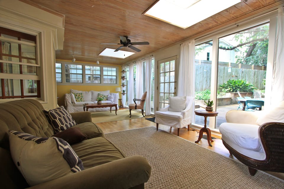 I included this older picture to show the open view to the back deck