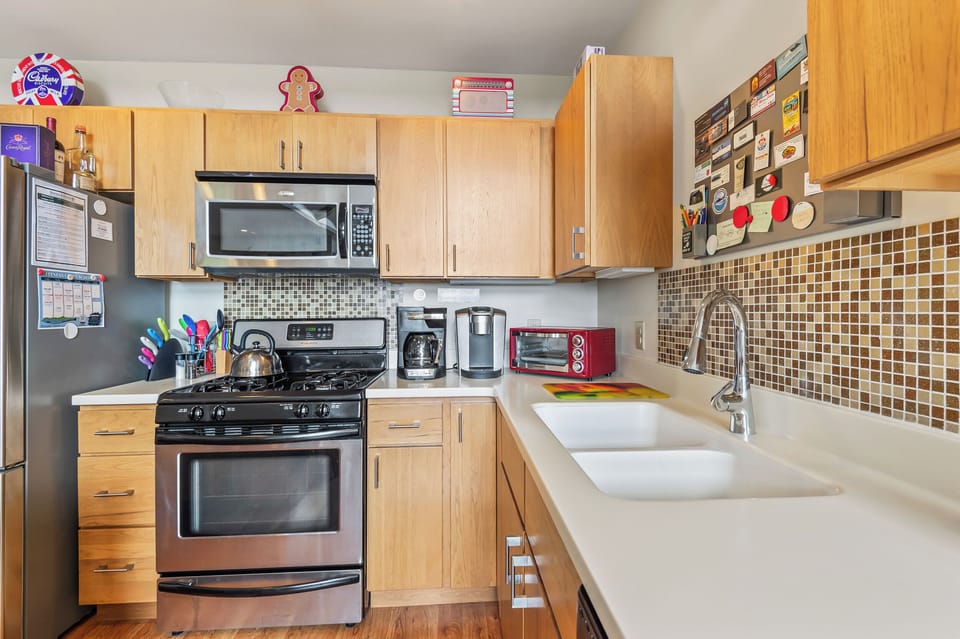New fully equipped kitchen