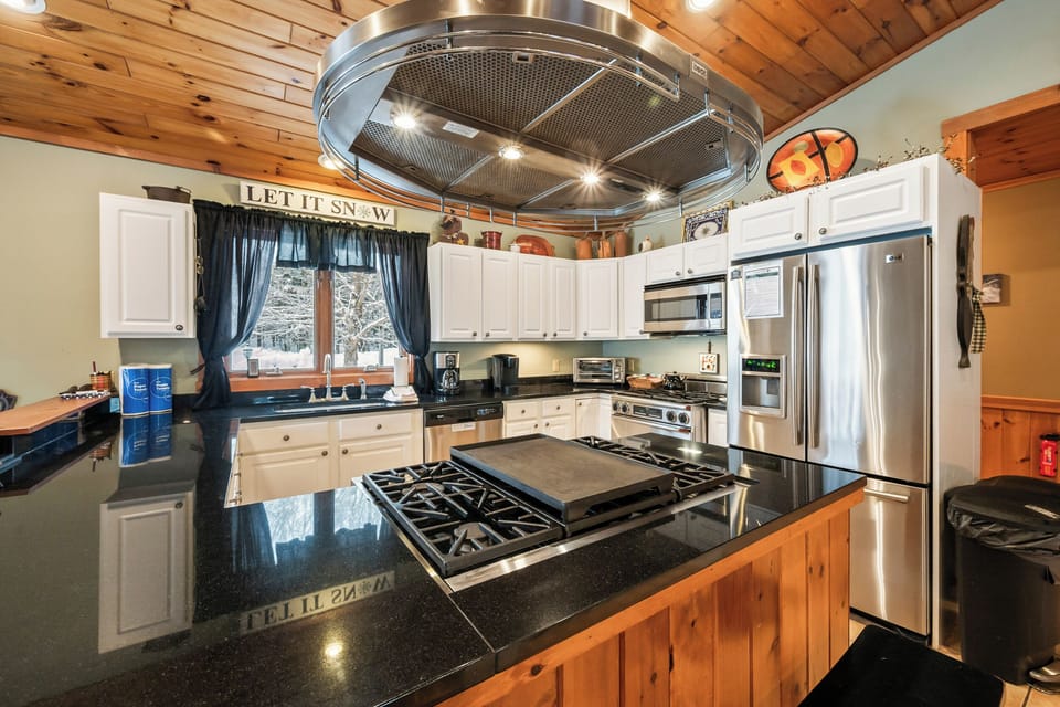 Fully equipped kitchen