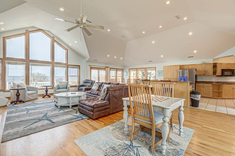 Top-Level Additional Table (seats 2)