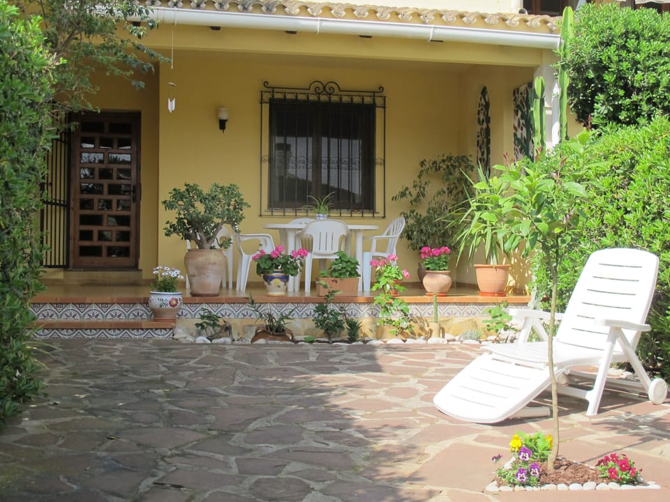 Front patio

