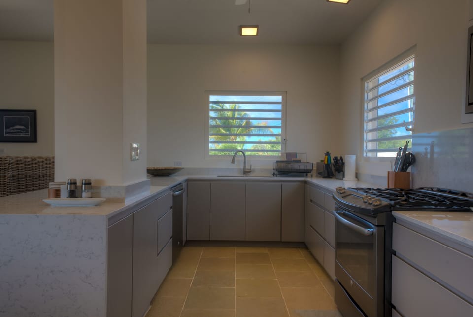 Recently renovated kitchen with brand new appliances.