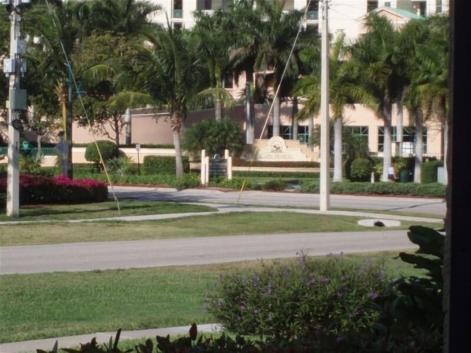 Public beach access (green sign in background) is only steps away!!!