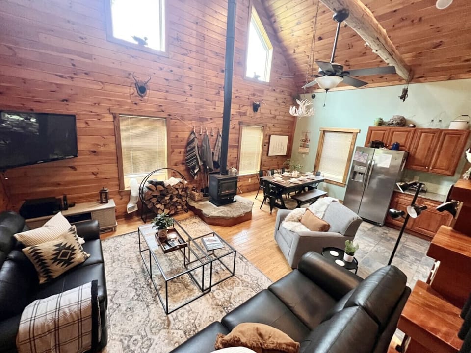 Cozy Cabin