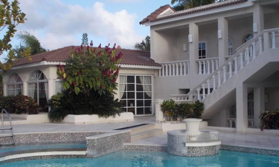 One of the Crown Villas extraordinary back yards!
