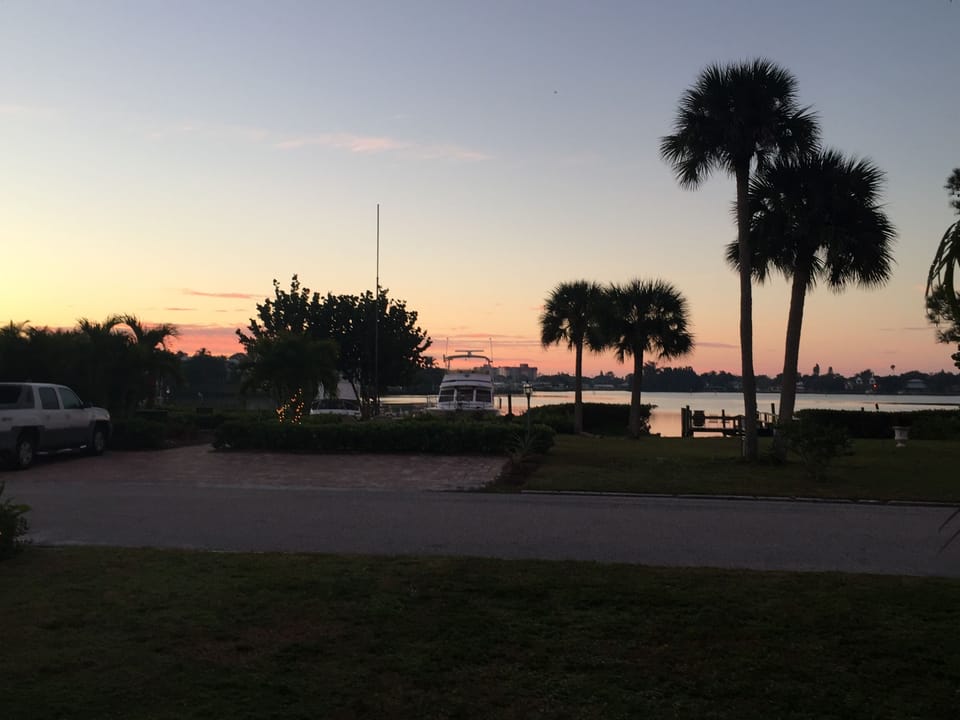 Robert’s Bay, Extra parking