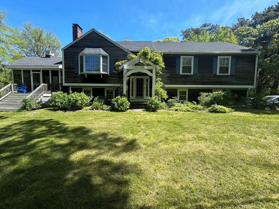 Exterior 1
