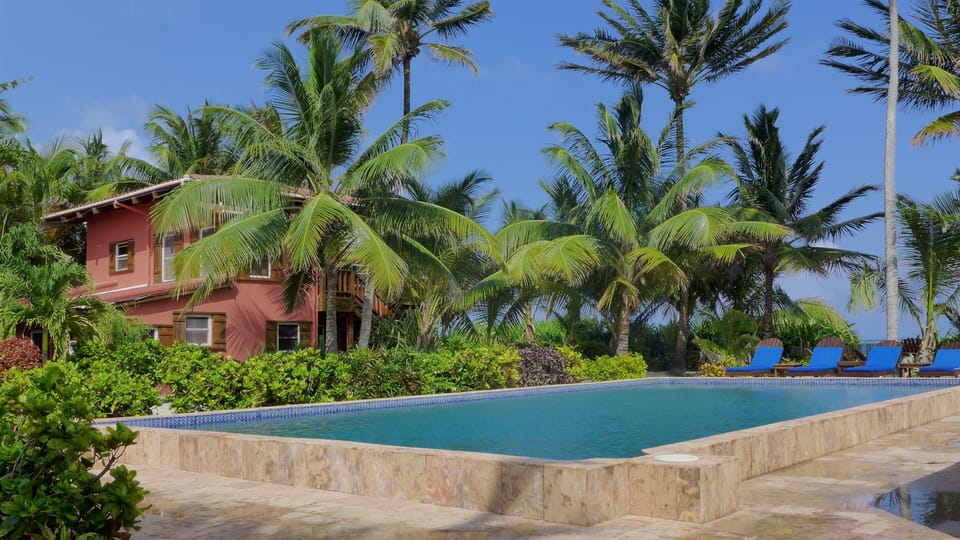 Looking over the pool to Calm Caye