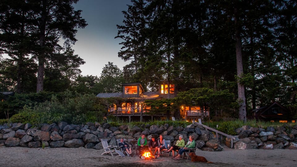 A guest favourite - gathering around a beach fire just in front of the suite.