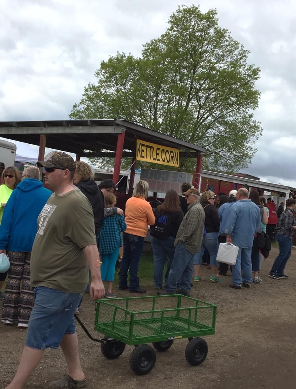 Get your kettle corn at the flea market!